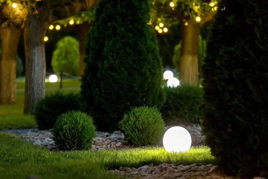 What To Expect During An Outdoor Lighting Installation Brentwood, NY